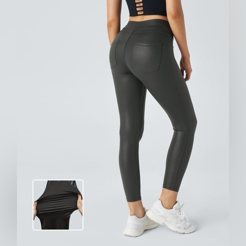Halara NWT Shiny Black Faux Leather High Waisted Back Side Pocket Leggings XS